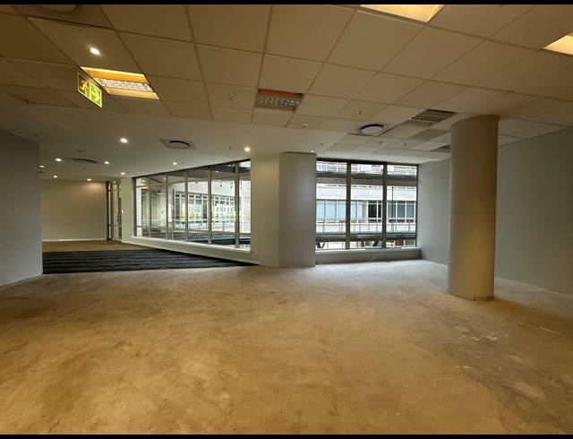 834M² OFFICE TO LET IN SANDTON CENTRAL